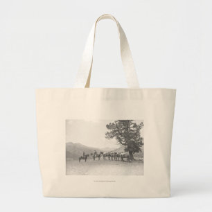 Bolso De Tela Gigante Hombres con los packhorses que miran sobre una