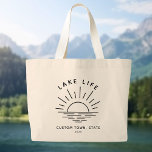 Bolso De Tela Gigante Personalizado Lake Life Sunset Minimalista Boho mo<br><div class="desc">¡Las vibraciones del lago Boho! Lleva la magia de la puesta de sol de la ciudad con nuestro tote jumbo. Personalizado,  moderno y perfecto para su vida en el lago. 🌅 👜.</div>