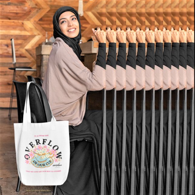 Bolso De Tela Gigante Tote SOBREFLOW diseñado por Adiela Akoo (OVERFLOW Tote by Poet Adiela Akoo bcoz that's when we give off our best. Love it? GET it!)