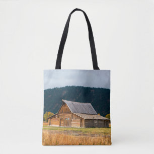 Bolso De Tela Granero de troncos rústicos en el Parque Nacional 