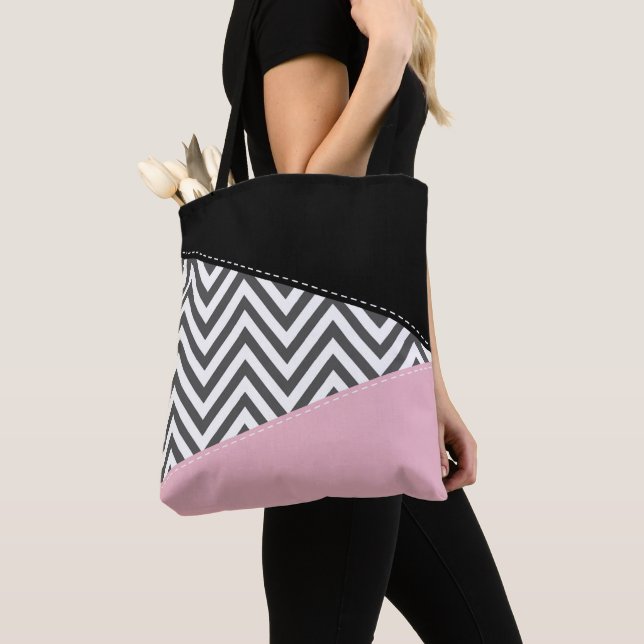 Bolso De Tela Gris Zigzag, Gris Chevron, Zigzag Pattern, Rosa (Detalle)