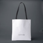 Bolso De Tela Guión de época Monogramada Bridesmaid Tote Bag<br><div class="desc">Esta vintage librea monogramada mochila de tote es el regalo perfecto para ella. El romántico diseño blanco y negro presenta una tipografía singular y caprichosa de estilo bohemio simple. Personalizable de cualquier color. Mantenga el diseño minimalista y elegante, tal como está, o lo personalice añadiendo sus propios gráficos y obras...</div>