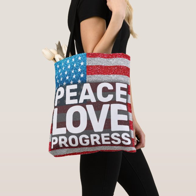 Bolso De Tela Hands Off Peace Love Progress America Flag Purpuri (Detalle)