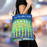 Bolso De Tela Hanukkah Blue Green Menorah Custom Name Trendy<br><div class="desc">Una foto de primer plano de una brillante, colorida, azul y verde foto artística menorah te ayuda a inaugurar la festividad de Hanukkah con estilo. Sienta el calor y la alegría de la temporada de vacaciones cada vez que usas este impresionante y colorido Hanukkah nombre personalizado tote bag. En mi...</div>