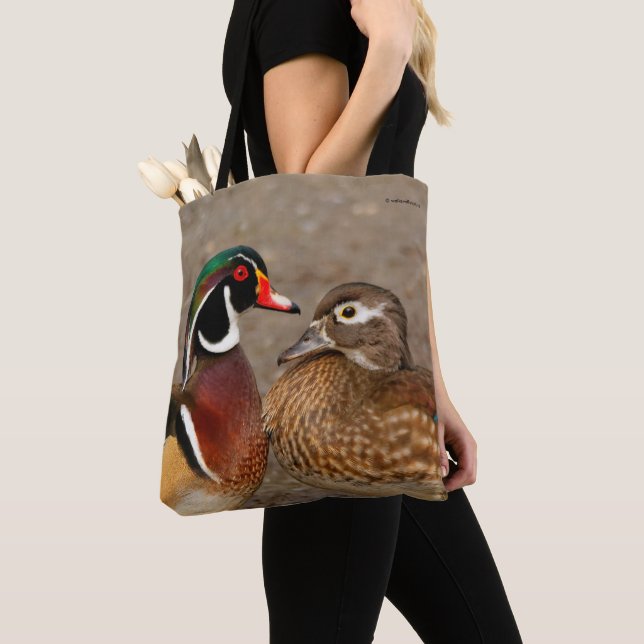 Bolso De Tela Hermoso momento conmovedor entre pollos de madera (Detalle)