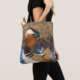 Bolso De Tela Hermoso pato chatty mandarín en el estanque