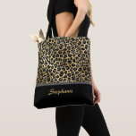 Bolso De Tela Impresión personalizada de leopardo | Negro, gris<br><div class="desc">Elegante impresión personalizada de monograma leopardo | Diseño negro,  gris y dorado. Plantilla preparada para su personalizar con nuestro nombre e inicial.</div>