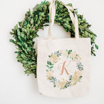 Bolso De Tela Iniciales de la Bridesmaid de la floral de la flor<br><div class="desc">El diseño personalizado de la bolsa de té incluye un monograma inicial enmarcado por una elegante corona acuarela floral que incluye vegetación pintada con rosas, flores de ranunculus y hojas en tonos neutros de blanco, crema, rosa rubor, oro y verde. Hace un gran regalo para tu fiesta de boda /...</div>