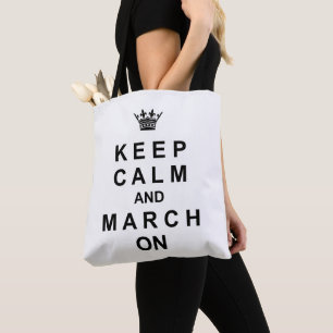 Bolso De Tela La Banda De Marcha Mantiene La Calma Y Continúa La