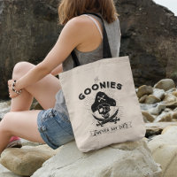 La insignia pirata "Nunca digas morir" de los Goon