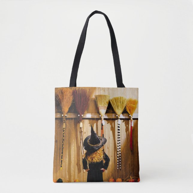 Bolso De Tela La Pequeña Bruja Eligiendo Una Habitación (Anverso)