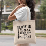 Bolso De Tela La vida de quiropráctico es mejor cuando se alinea<br><div class="desc">La vida de quiropráctico es mejor cuando la bolsa de codorniz alineada. Perfecto para quiropráctico o coworker</div>