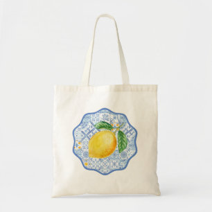 Bolso De Tela Limón sobre azulejos azules, de inspiración italia