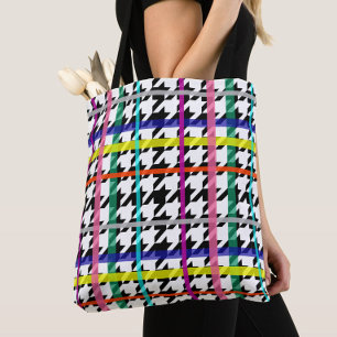 Bolso De Tela Líneas multicolores En El Diseño De La Cabina De H
