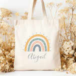 Bolso De Tela Los niños llaman Boho Pastel Earth Tones<br><div class="desc">Esta bolsa de tote presenta un arcoíris boho en tonos tierra pastel mudos de gris,  melocotón,  verde y dorado. Personalízalo con su nombre en escritura a mano gris.</div>