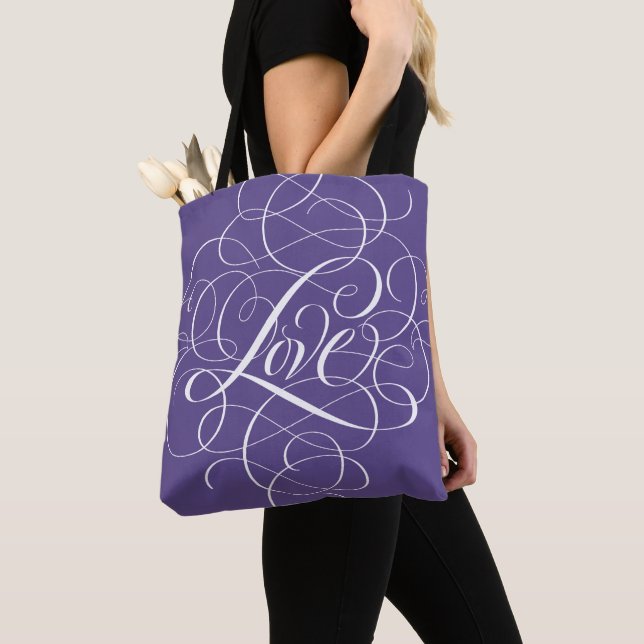 Bolso De Tela LOVE Script Lettering Ultra Violet Purple Swirly (Detalle)