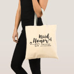 Bolso De Tela Maid of Honor Tote Bag | Guión moderno de Swirl Mo<br><div class="desc">¡A tu empleada de honor le encantará esta bolsa de té personalizada! Un divertido y moderno tipo de letra de guión y adornos de swirl adornan la parte delantera de la bolsa y debajo hay espacio para dos líneas de texto personalizado - añada el nombre de su empleada de honor,...</div>
