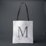 Bolso De Tela Mármol Blanco Monograma Personalizado y Nombre<br><div class="desc">Regalo de Monograma Personalizado y Nombre
caracterizado por monograma personalizado y nombre en estilo de letra serif clásico.

Perfecto para boda,  vacaciones,  reunión familiar y para cualquier ocasión especial.</div>