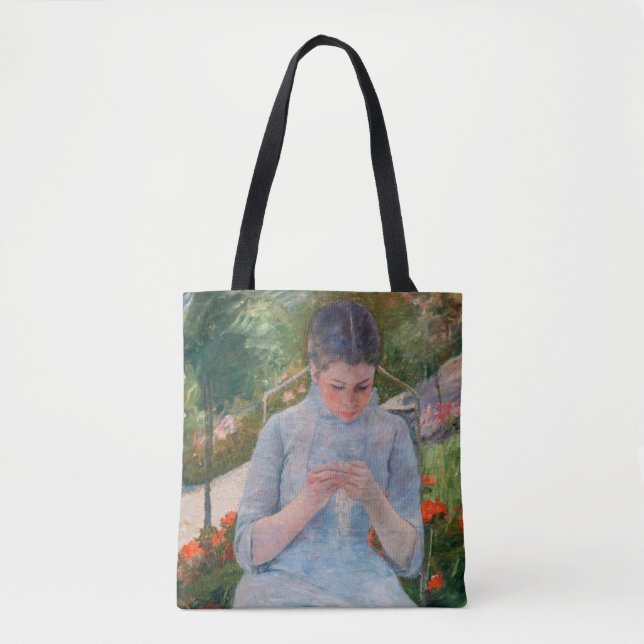 Bolso De Tela Mary Cassatt - Chica cosiendo en un jardín (Anverso)