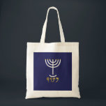 Bolso De Tela Menorah<br><div class="desc">Individualmente, las letras representan: Menorah: Mem, Nun, Resh, Hey Mem - Chaos Mighty Blood Nun - Continuar Su Hijo Resh - Primer Comienzo Arriba Hey - Mira Reveal Breath Exo 25:31 Y harás un candelabro de oro puro: de trabajo golpeado se hará el candelabro: su eje, y sus ramas, sus...</div>