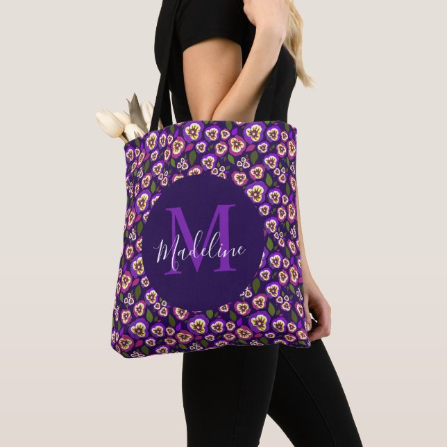 Bolso De Tela Moderno Modelo de Pansias Florales Monograma Púrpu (Detalle)