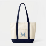 Bolso De Tela Monograma de nombre personalizado con bolsillos<br><div class="desc">Monograma de nombre personalizado con bolsillos. Color blanco y azul marino. Elegante diseño de logotipo con iniciales de letras monocromáticas. Idea de regalo de favores íntimos para novia, chicas de flores, dama de honor, madre de la novia y damas de honor en bodas, ducha de novia o despedida de soltera....</div>