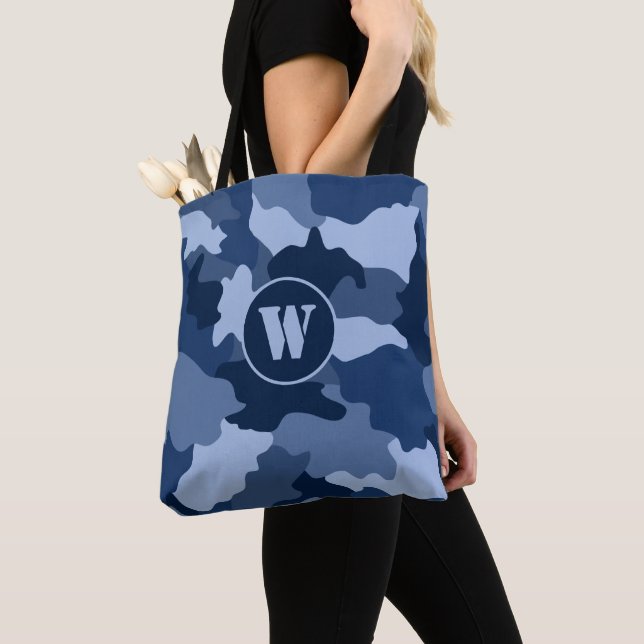 Bolso De Tela Monograma inicial del patrón de camuflaje azul (Detalle)