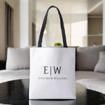 Bolso De Tela Monograma moderno Minimalista negro y blanco<br><div class="desc">Presentamos nuestra Colección de Monogramas Modernos Minimalistas en Blanco y Negro: Adopte la simplicidad y la sofisticación con nuestros diseños minimalistas, curados para elevar su estilo sin esfuerzo. Esta colección, elaborada con gran interés para la estética moderna, presenta elegantes diseños en blanco y negro acentuados por monogramas personalizados. Desde papel...</div>