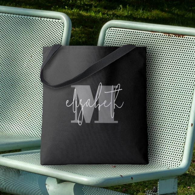 Bolso De Tela Monograma moderno Nombre personalizado Negro (Custom Tote Bags by PartyInvitationShop.com)