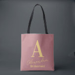 Bolso De Tela Monograma personalizado de la dama de honor rosada<br><div class="desc">Se trata de un diseño monográfico sencillo, moderno y personalizado. Este elegante diseño combina el rosa polvoriento con la tipografía elegante. Es perfecto para un regalo personalizado para tu dama de honor o dama de honor e ideal como fiesta nupcial gracias a tu regalo o como un favor de fiesta...</div>