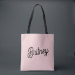 Bolso De Tela Monograma y nombre modernos en rosa polvoriento co<br><div class="desc">La almohada moderna con monograma y nombre en rosa polvoriento con tono rosado combina el estilo contemporáneo con el encanto personalizado. Esta almohada presenta un refinado color rosa polvoriento, complementado con un monograma personalizado y un nombre en una elegante letra cursiva. Es una adición perfecta para cualquier espacio de estar,...</div>