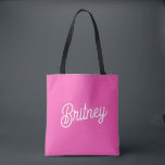 Bolso De Tela Monograma y nombre personalizados modernos de rosa<br><div class="desc">Presentamos nuestro moderno Monograma y Bolsa de nombres de tocador, un accesorio vibrante y elegante diseñado para el uso diario. Este llamativo tote presenta un llamativo color rosa caliente, personalizado con su monograma y nombre para un toque único. Diseñado a partir de materiales duraderos de alta calidad, ofrece un amplio...</div>