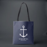 Bolso De Tela Nautical Navy Blue Anchor Personalizada Bridesmaid<br><div class="desc">Moderno Ancla Náutica Minimalista Azul Anchor Tote de la dama de honor Personalizado con ancla blanca y nombre de la dama de honor con título en blanco moderno sans serif estilo de letra sobre fondo azul marino. También es perfecto para criada de honor, chica de flores, madre de la novia...</div>