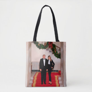 Bolso De Tela Navidad acerca al presidente Donald Trump y a Mela