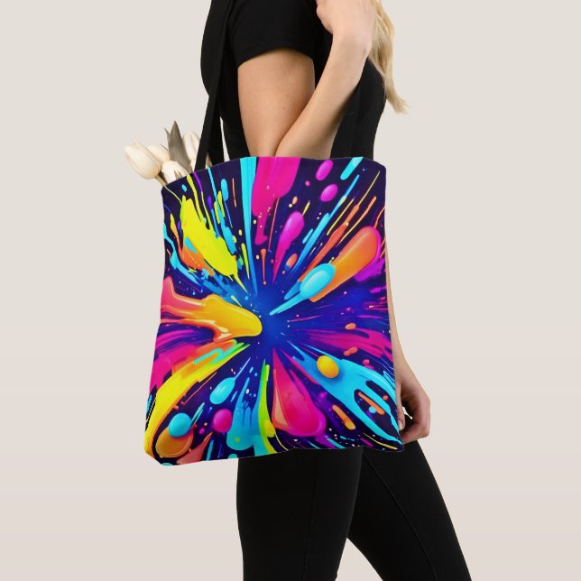 Bolso De Tela Neon Paint Explosion on Dark Canvas (Detalle)