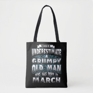 Bolso De Tela Never Underestimate A Grumpy Old Man Who Was Born