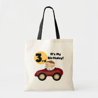 Bolso De Tela Niño con camisetas y regalos de tercer cumpleaños 