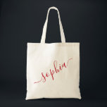 Bolso De Tela Nombre de guión rojo personalizado moderno simple<br><div class="desc">Bolsa de tela de moda roja personalizada y etiquetada reutilizable con texto de nombre personalizado para regalos de dama de honor, fiestas de soltera, favores de cumpleaños y chicas de viaje keepsakes, y regalo de graduación para adorable almacén de habitaciones en la universidad y dormitorio. Perfecto para los deportes y...</div>