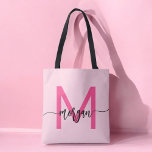 Bolso De Tela Nombre del Monograma de Giro de Guión Moderno Cali<br><div class="desc">Lleve sus productos básicos con estilo con nuestro Hot Pink Modern Script Girly Monograma Nombre Tote Bag! Este tote, con un diseño llamativo de color rosa intenso, está personalizado con su nombre en un guión moderno de moda para un estilo moderno y personalizado. Perfecto para ir de compras, ir a...</div>
