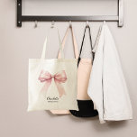 Bolso De Tela Nombre elegante del arco rosa de la dama de honor<br><div class="desc">Decorada con una gran proa rosa. Personalice y agregue el nombre de su dama de honor.</div>
