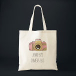 Bolso De Tela Nombre personalizado DSLR Cámara Tote Bag<br><div class="desc">Ten tu propio bolso especial para llevar tu preciosa cámara dslr. personaliza con tu propio nombre. Ilustracion original/doodle de Pip Gerard Pip Pip Hooray.</div>