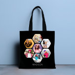 Bolso De Tela Nombre personalizado moderno de varios Collages de<br><div class="desc">Multi Collage de fotos Modern Personalized Name Tote Bags incluye un collage de fotos de tus fotos favoritas en forma de hexágono. Personalizado con tu nombre en escritura negra moderna. Perfecto para cumpleaños, Navidades, Día de la Madre, abuelos, hermana, mejor amiga y más. FOTO TIP: centra tus fotos antes de...</div>
