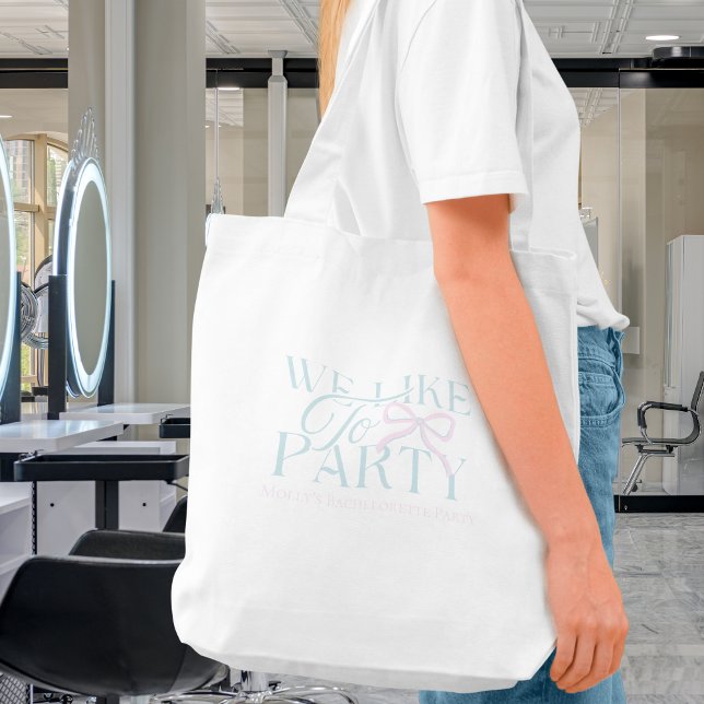Bolso De Tela Nos gusta la Fiesta - Personalizado Bachelorette D (We like to Party tote bag with modern serif font – perfect for bridesmaid proposals!)