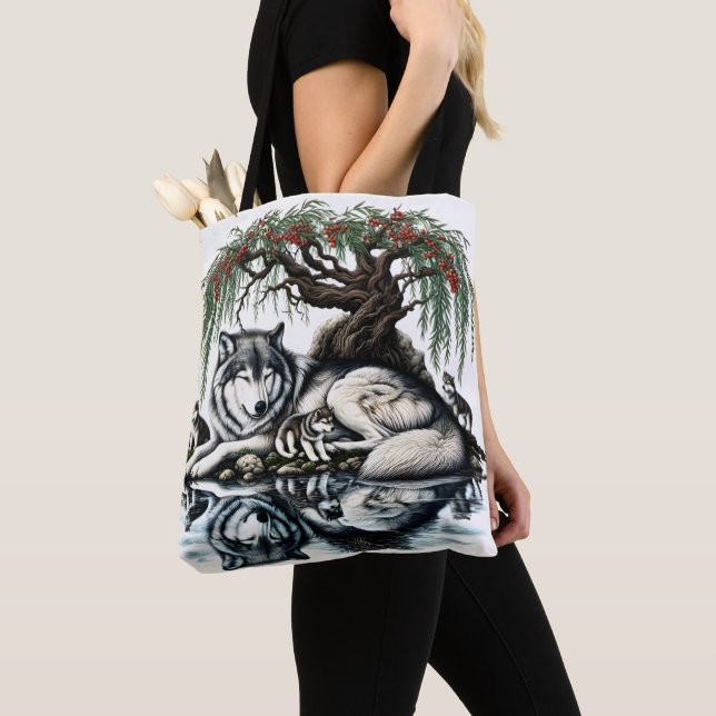 Bolso De Tela Oasis familiar de Lobo Serene en naturaleza ídílic (Detalle)