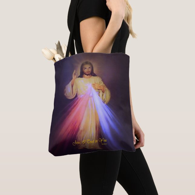 Bolso De Tela Oro de Mercy Divina (Detalle)