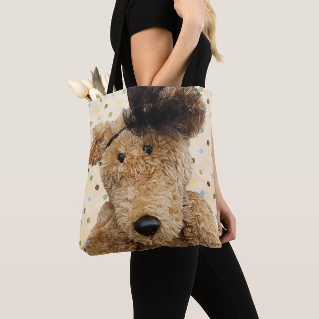 Bolso De Tela Oso Marrón Y Cuidadoso En Burlap (Detalle)