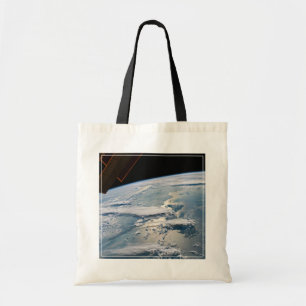 Bolso De Tela Paisajes nublados alrededor de Sumatra, Indonesia.