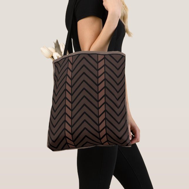 Bolso De Tela Patrón Chevron Marrón (Detalle)