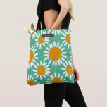 Bolso De Tela Patrón de margarita sobredimensionada<br><div class="desc">Pintar patrones inspirados con mareas sobredimensionadas sobre fondo verde. Personaliza con el nombre sobre rectángulo gris en la parte superior.</div>