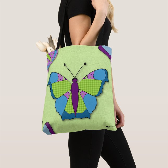 Bolso De Tela Patrón de mariposa de patchwork sobre verde (Subido por el creador)